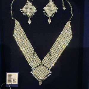 Swarovski Taina Necklace Set with Earrings